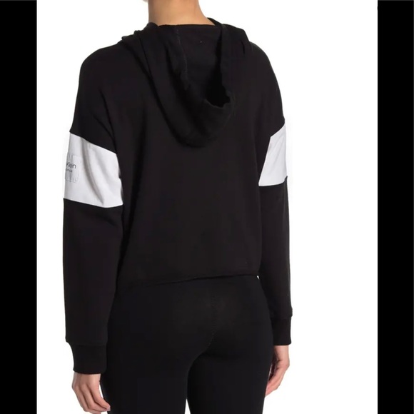 Calvin Klein Performance Logo Print Dolman Crop Hoodie XL NWT NEW - Picture 2 of 3